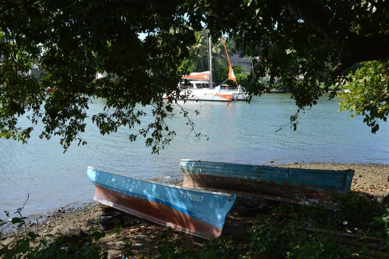 Riverside Holiday Home Grand River South East Екстер'єр фото